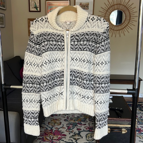 Old Navy Zipped Knit Sweater Jacket - Picture 1 of 4